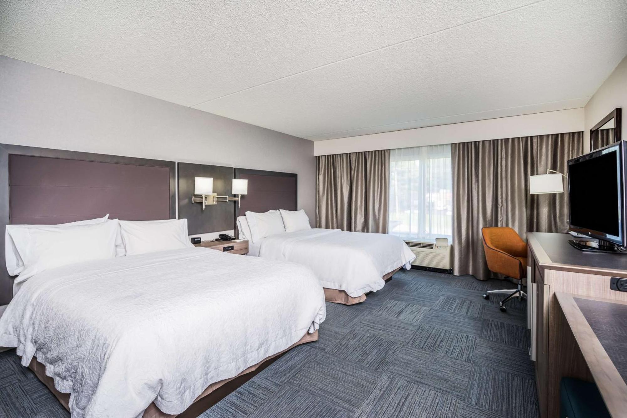 Hampton Inn Клифтън Парк Екстериор снимка