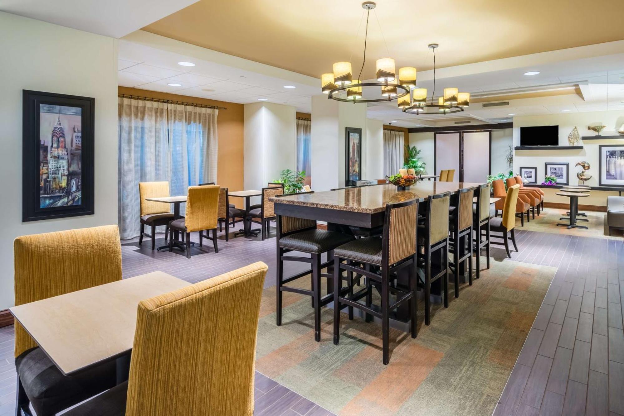 Hampton Inn Клифтън Парк Екстериор снимка