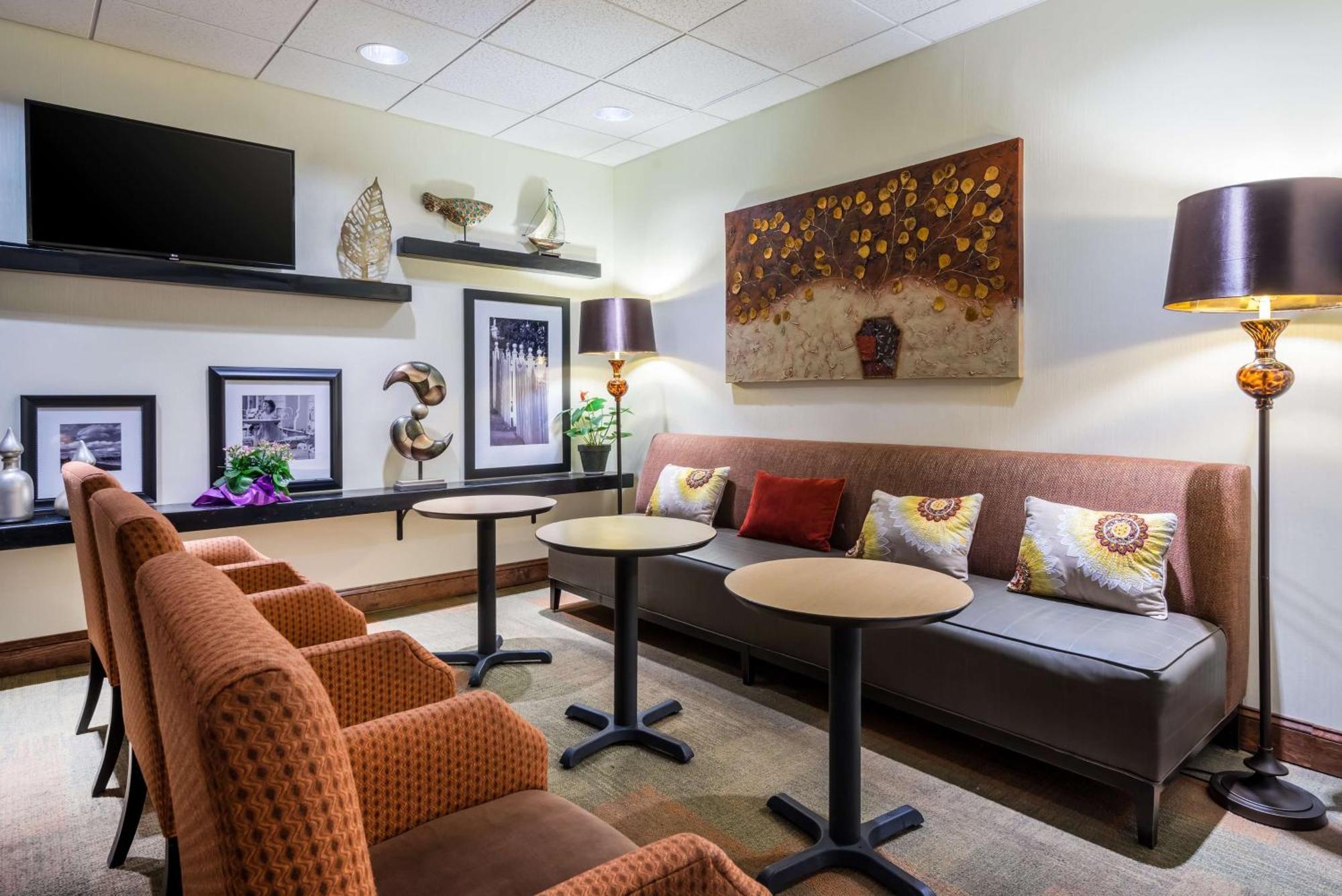 Hampton Inn Клифтън Парк Екстериор снимка