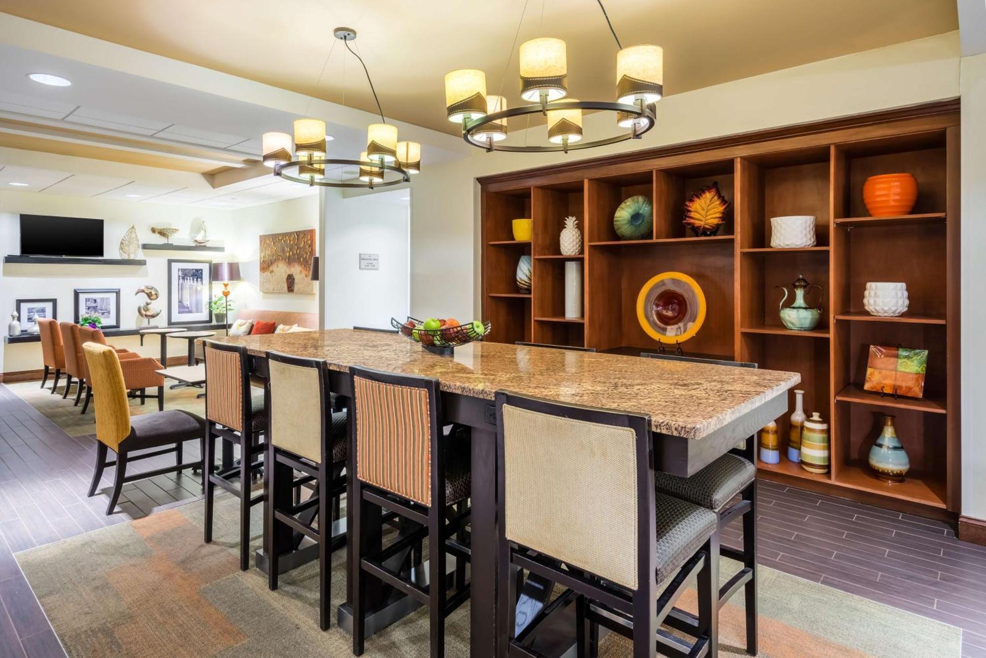 Hampton Inn Клифтън Парк Екстериор снимка