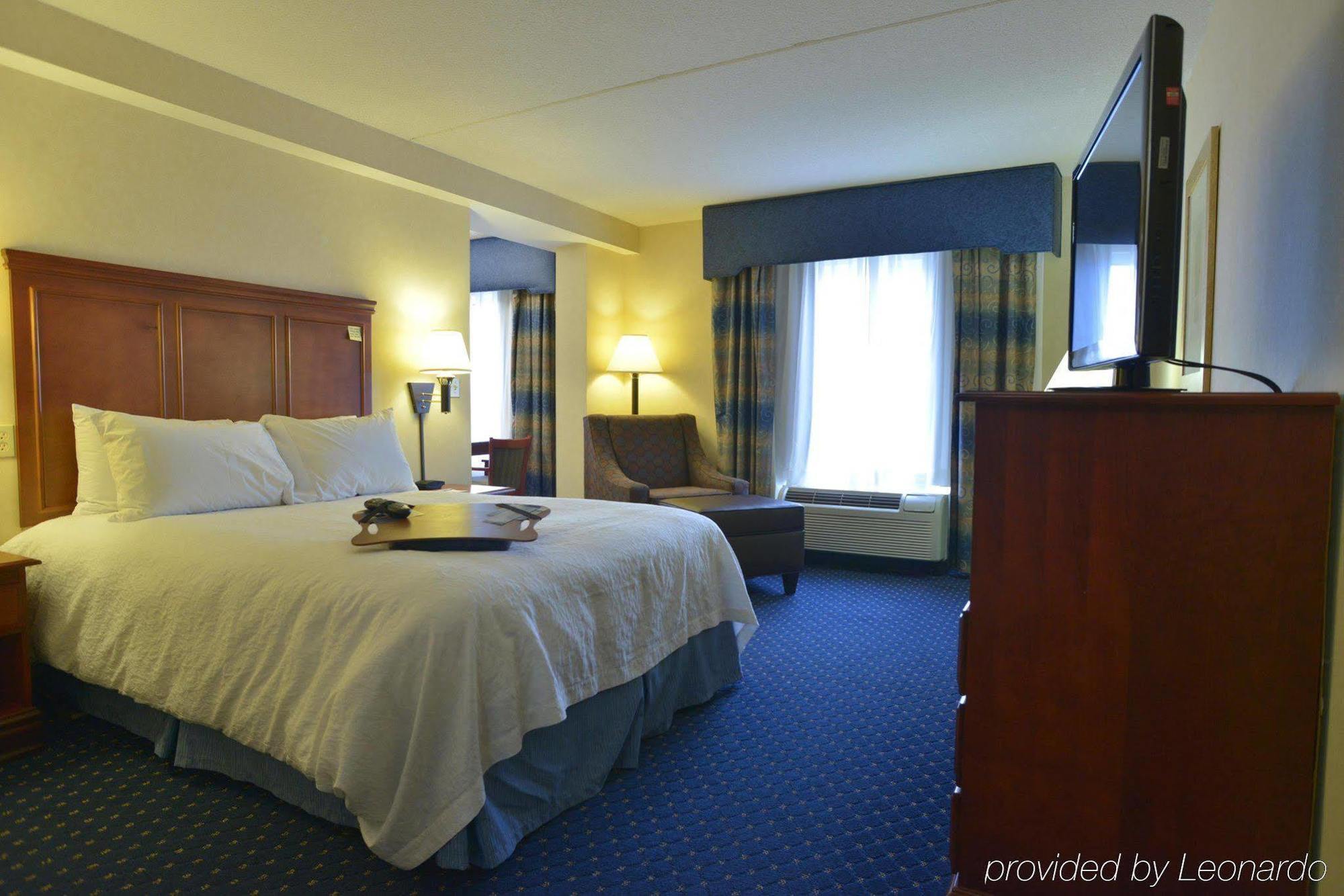Hampton Inn Клифтън Парк Екстериор снимка